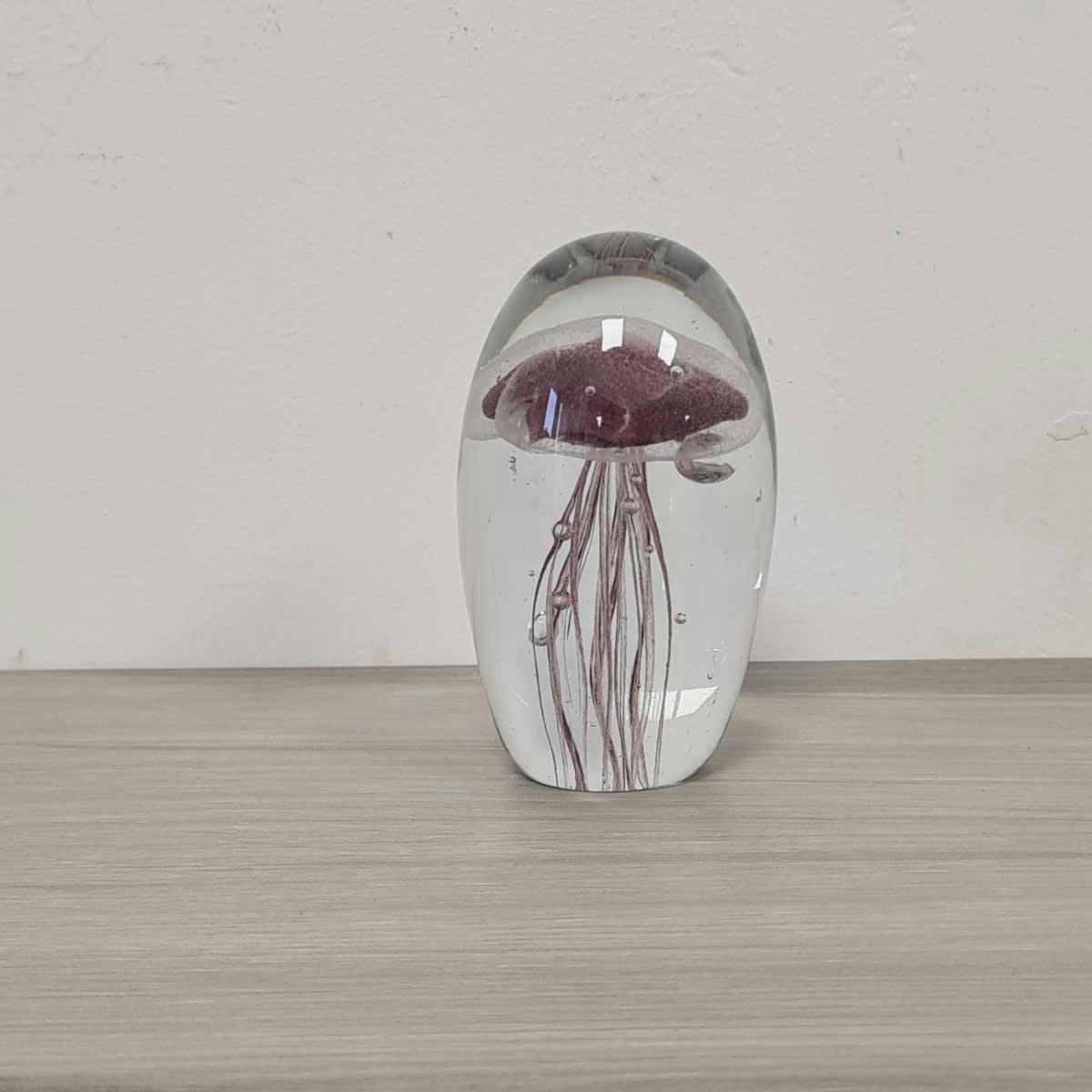 - Presse papier Méduse en verre 8 cm