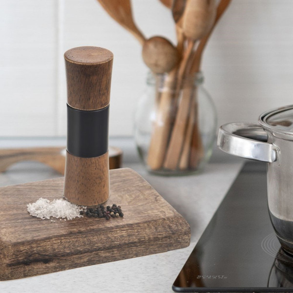 Młynek do pieprzu i soli drewniany WOODEN 15,5 cm