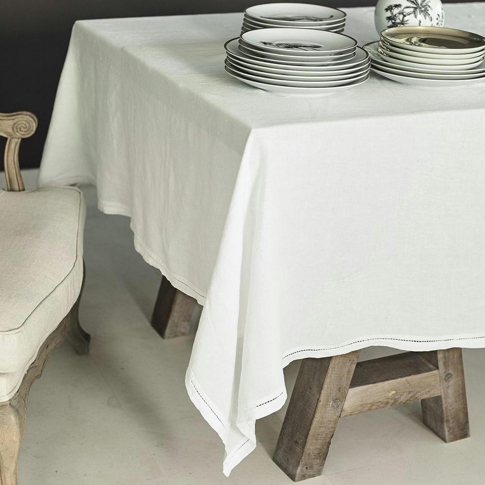 BASES DE LA TABLE - Nappe  Lin pur lavé Ivoire 250x250