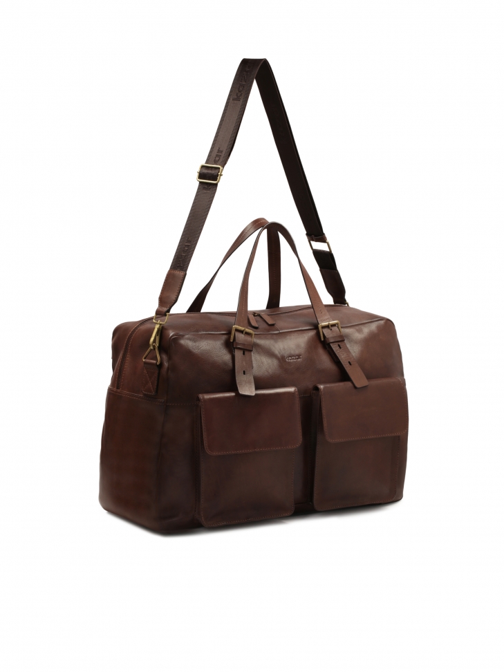 Elegant grain leather travel bag
