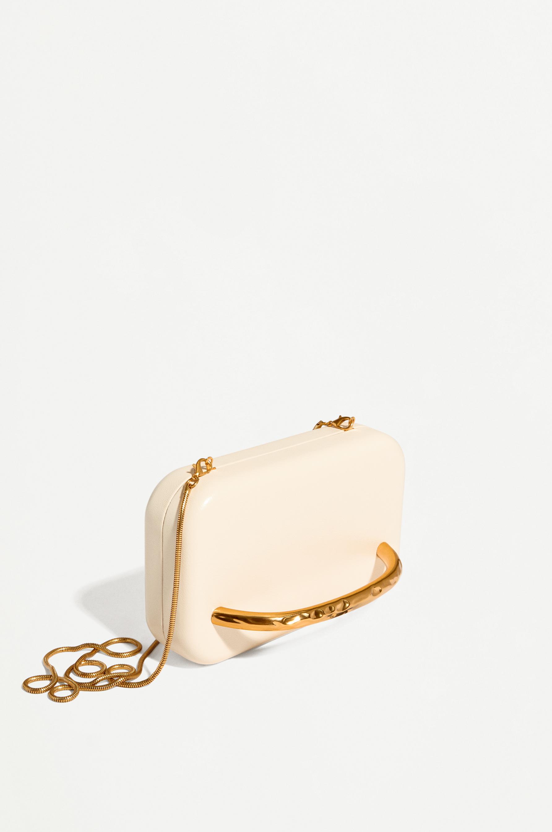 Bolso asa metálica