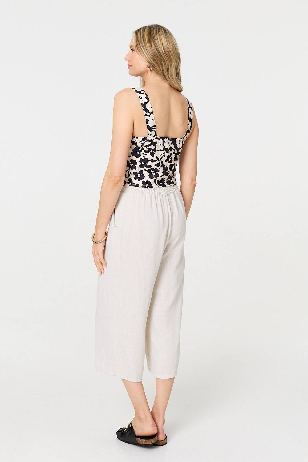 Izabel London Floral Sleeveless Split Front Crop Top