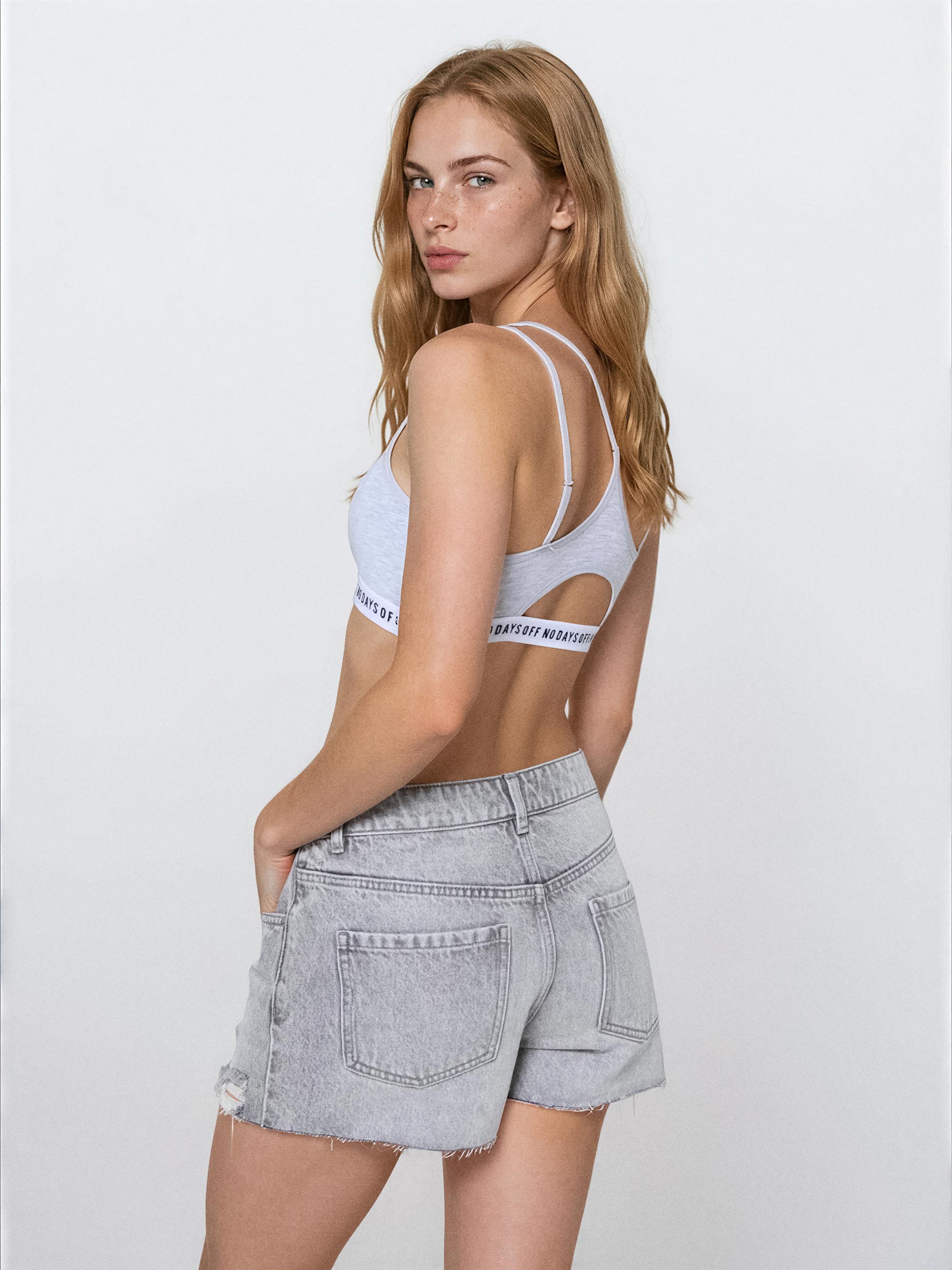 Szorty jeansowe high waist z przetarciami