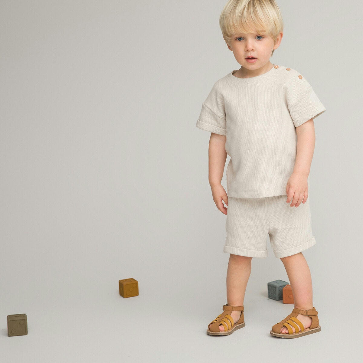 Ensemble T-shirt et short en nid d'abeille