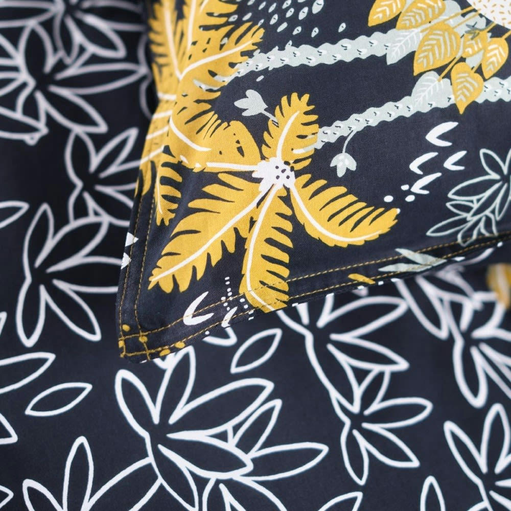 - Parure de couette 100% coton 57 fils imprimée 260x240 2 taies