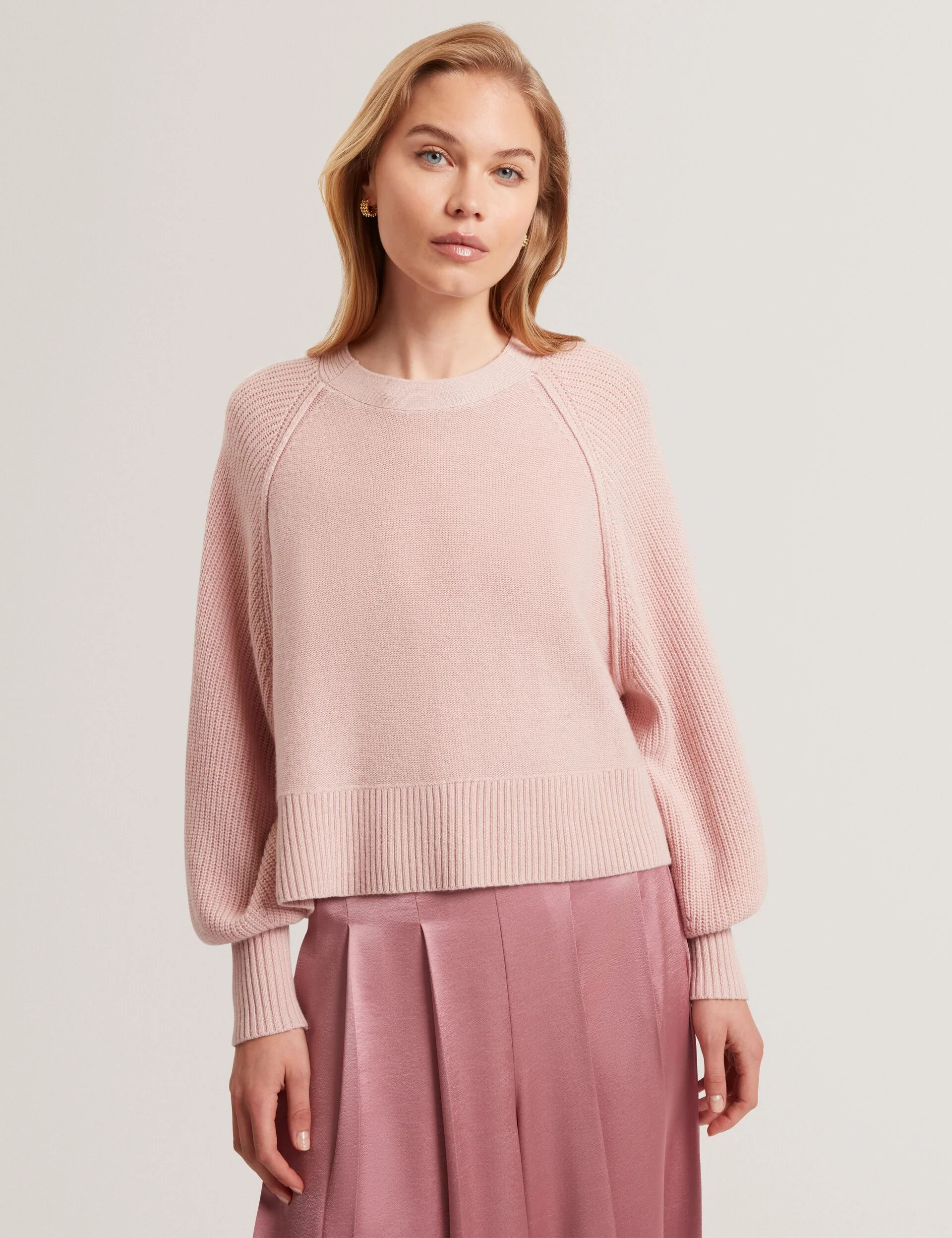 VICCKII | PALE PINK