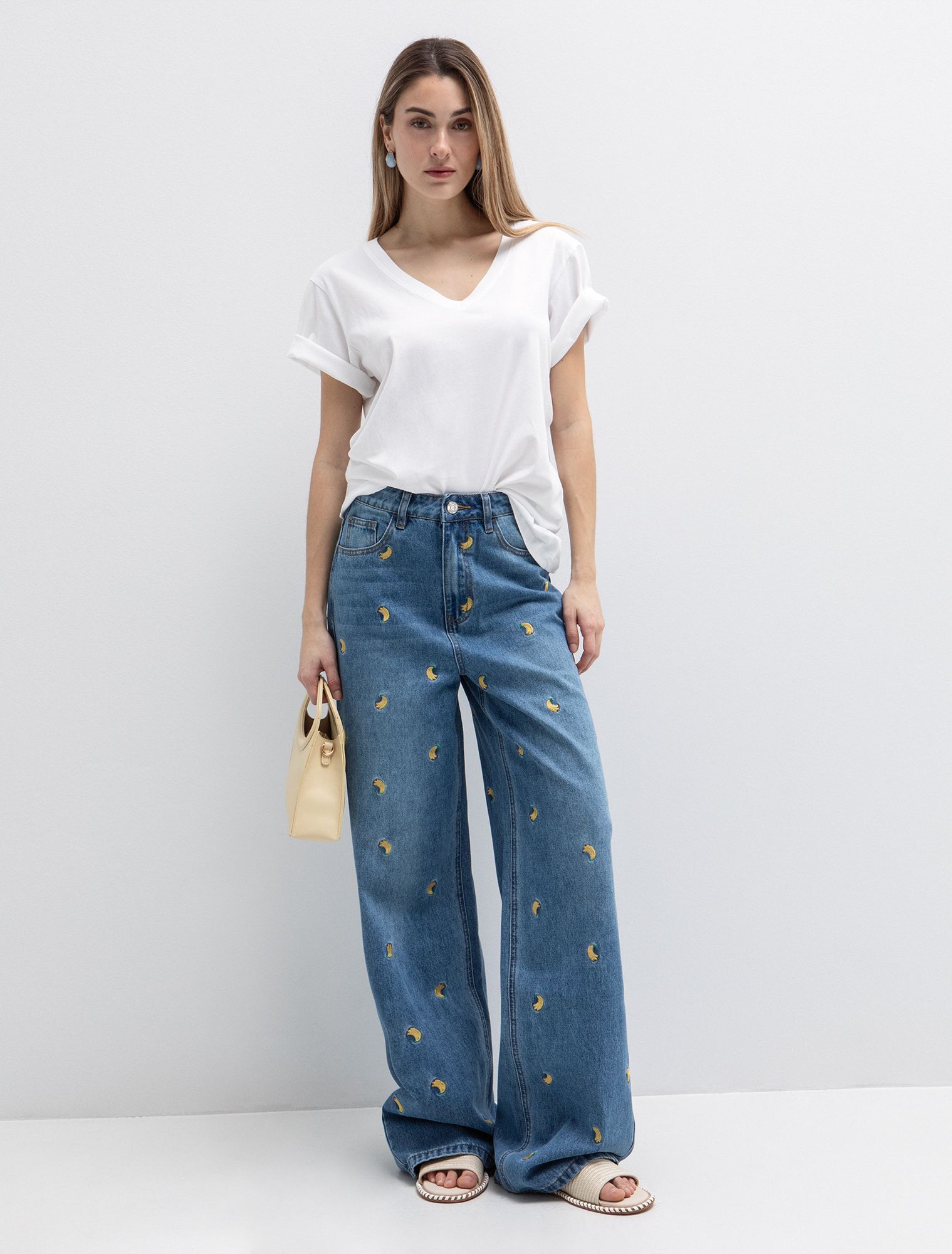 Basic t-shirt με V