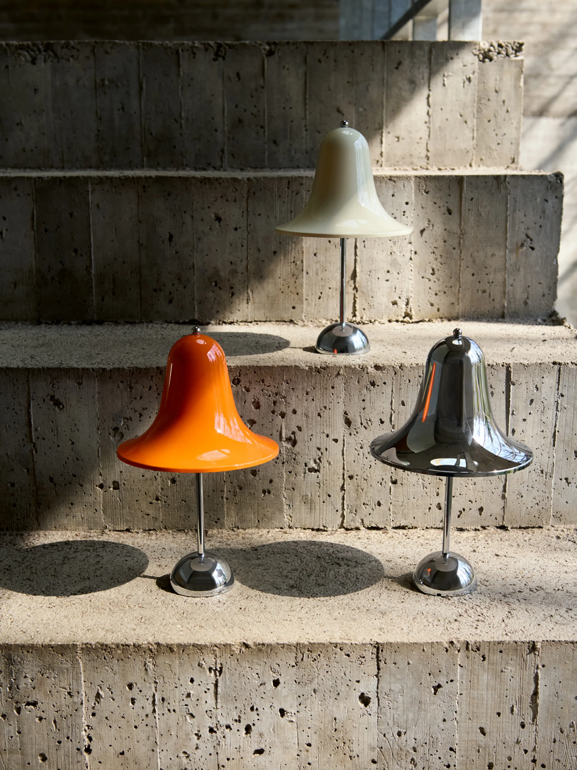 Kleine mobile LED-Tischlampe Pantop, dimmbar, Design Verner Panton