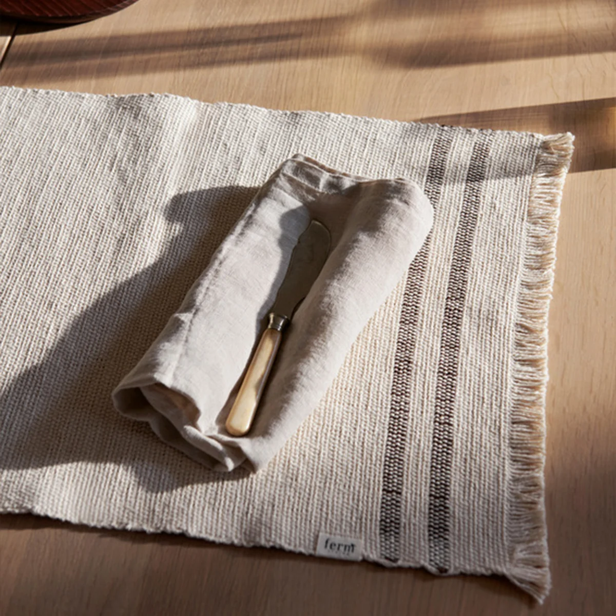 Ferm Living - Savor Tischset, off-white / chocolate