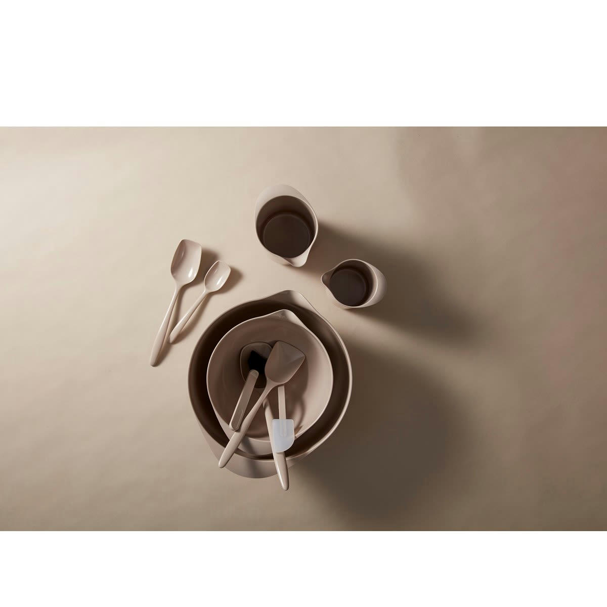MARGRETHE - Saladier en plastique cappuccino