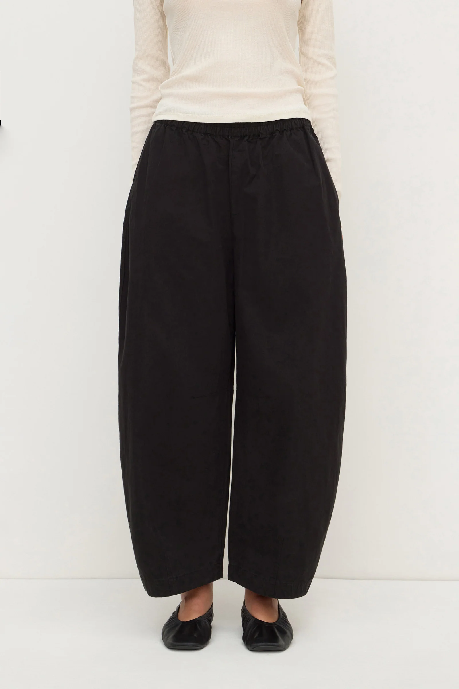 Lola Barrel Pant