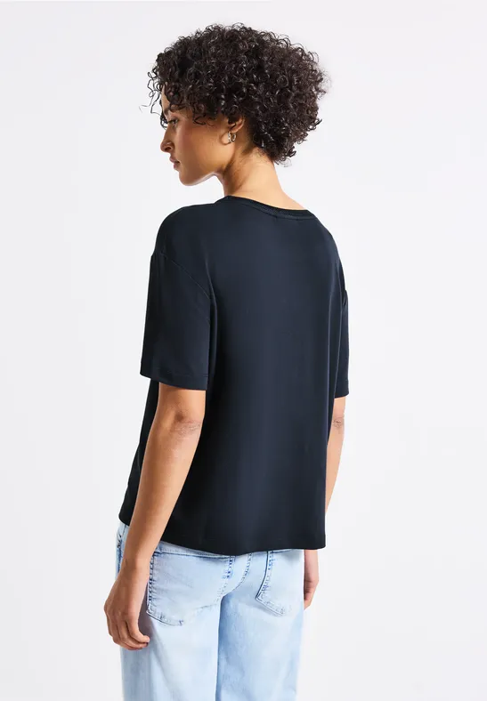 Shirt mit Deko-Ausschnitt