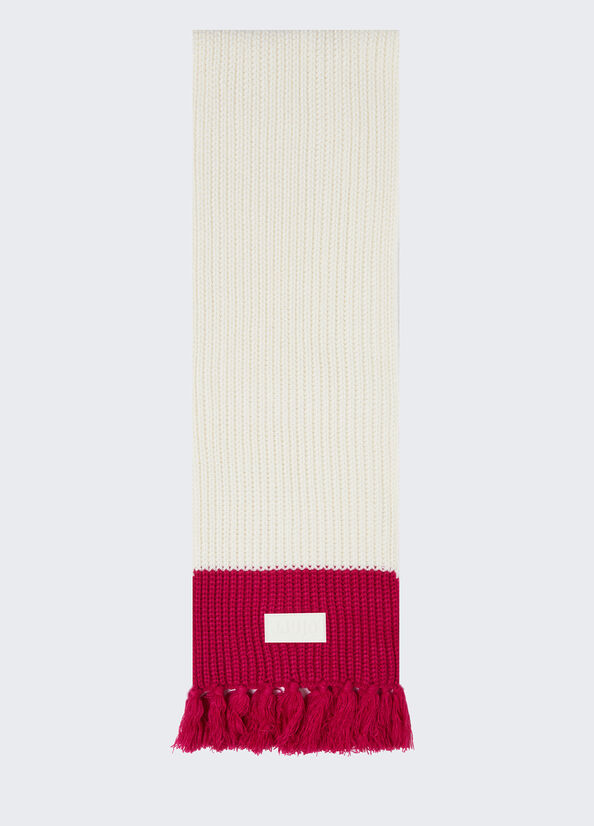 Sciarpa in maglia con frange