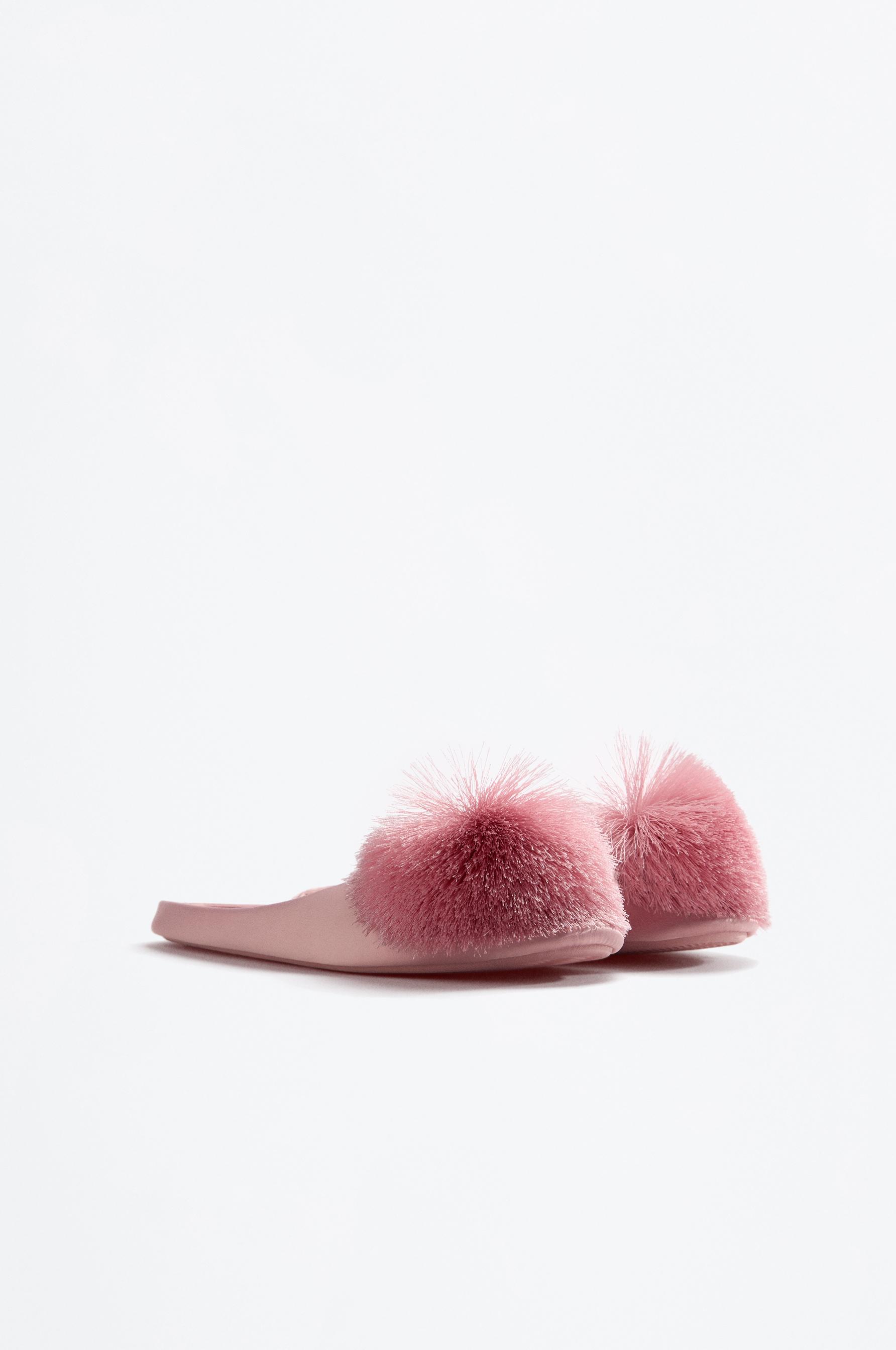 ZAPATILLA DE CASA POMPÓN
