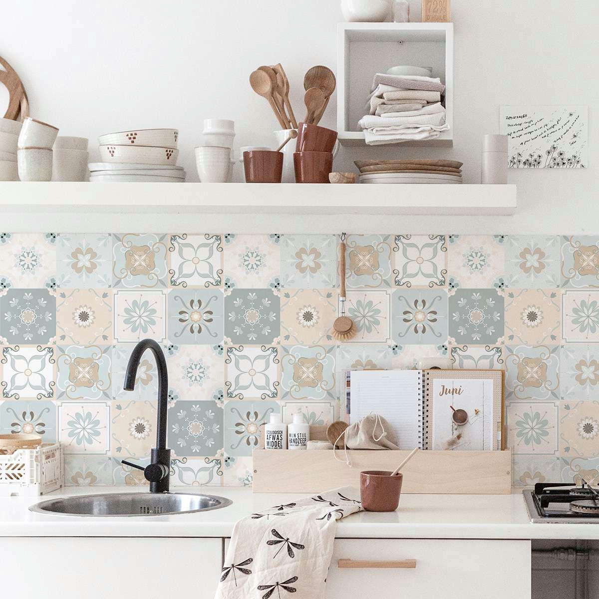 VINTAGETILES - Papier peint vinyle adhésif carreaux vintage crème et menthe 50x300 cm