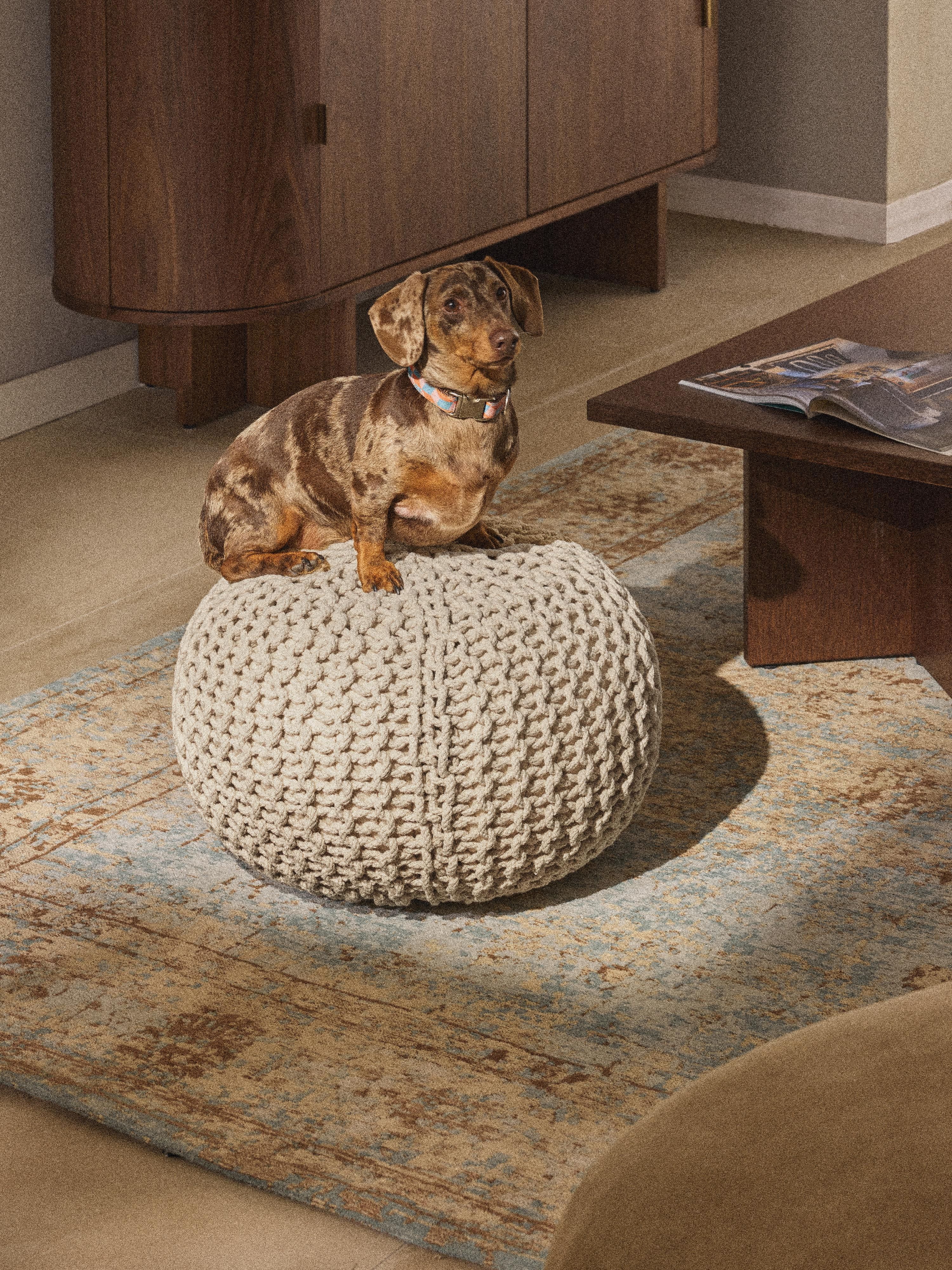 Handgefertigter Strickpouf Dori