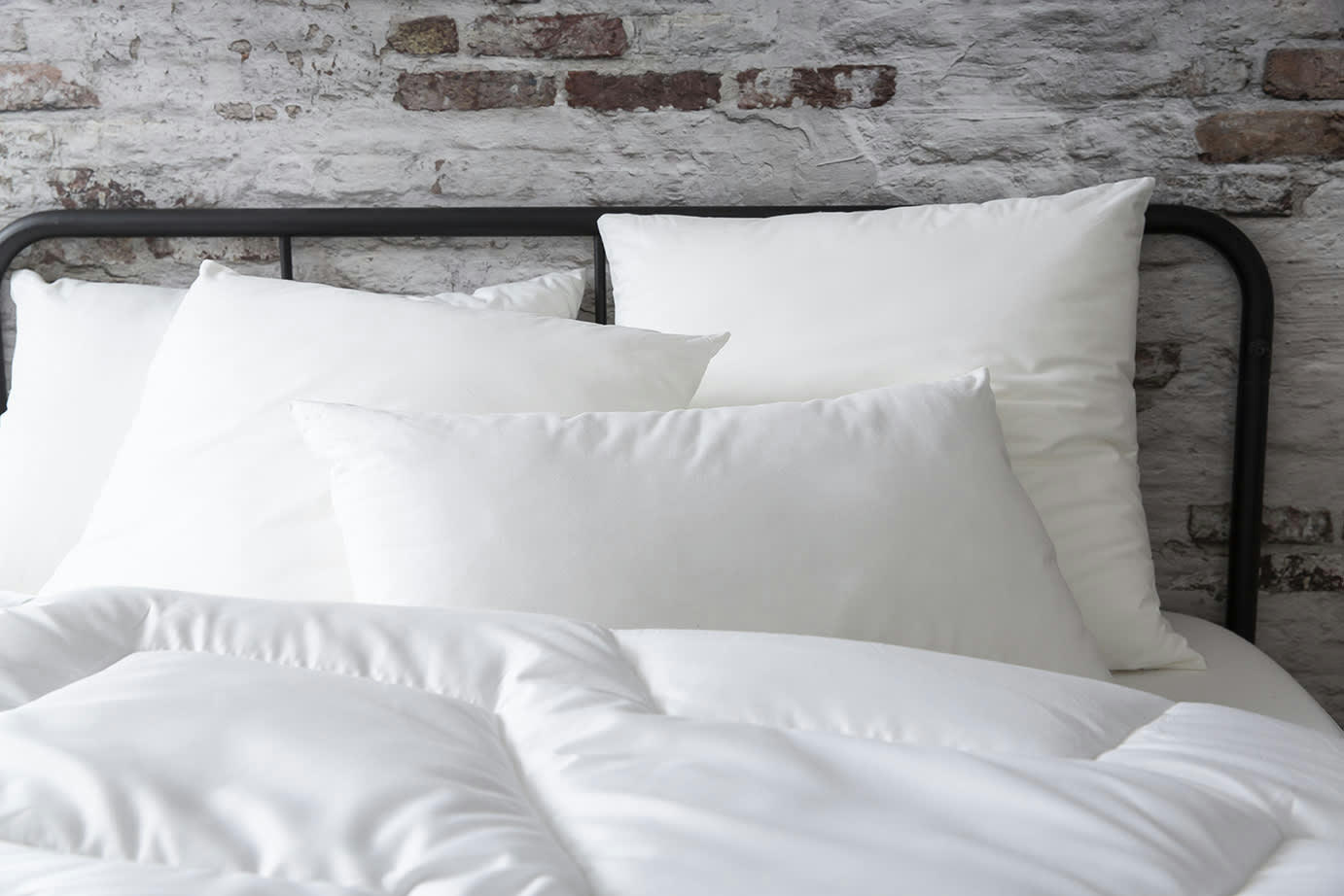 DOUCEUR - Oreiller 45 x 70 cm polyester ferme blanc 650g