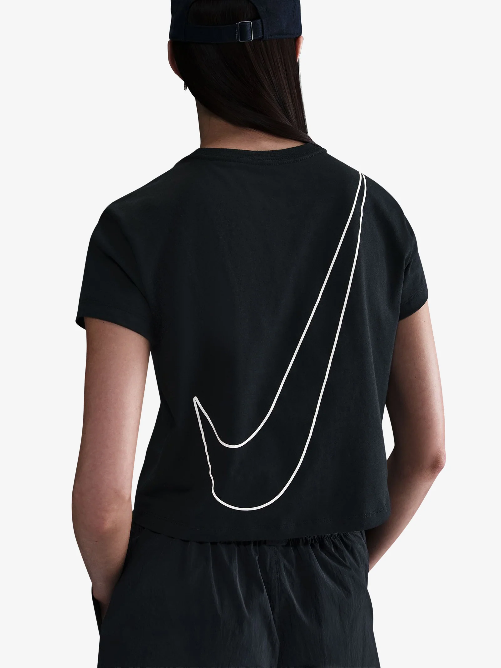 Nike Sportswear Club Cropped T-Shirt