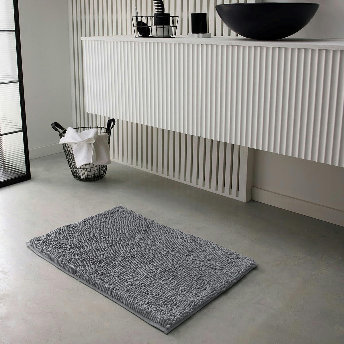 ESSENTIAL - Tapis de bain mèche uni en Polyester Gris 50x80 cm