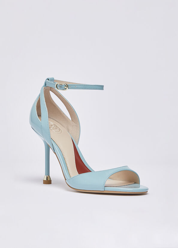Sandali in vernice con tacco