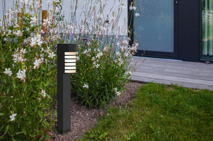 Lampa ogrodowa stojąca czarno-biała FULTON wys:75 cm 1xE27x40W IP44 Lutec