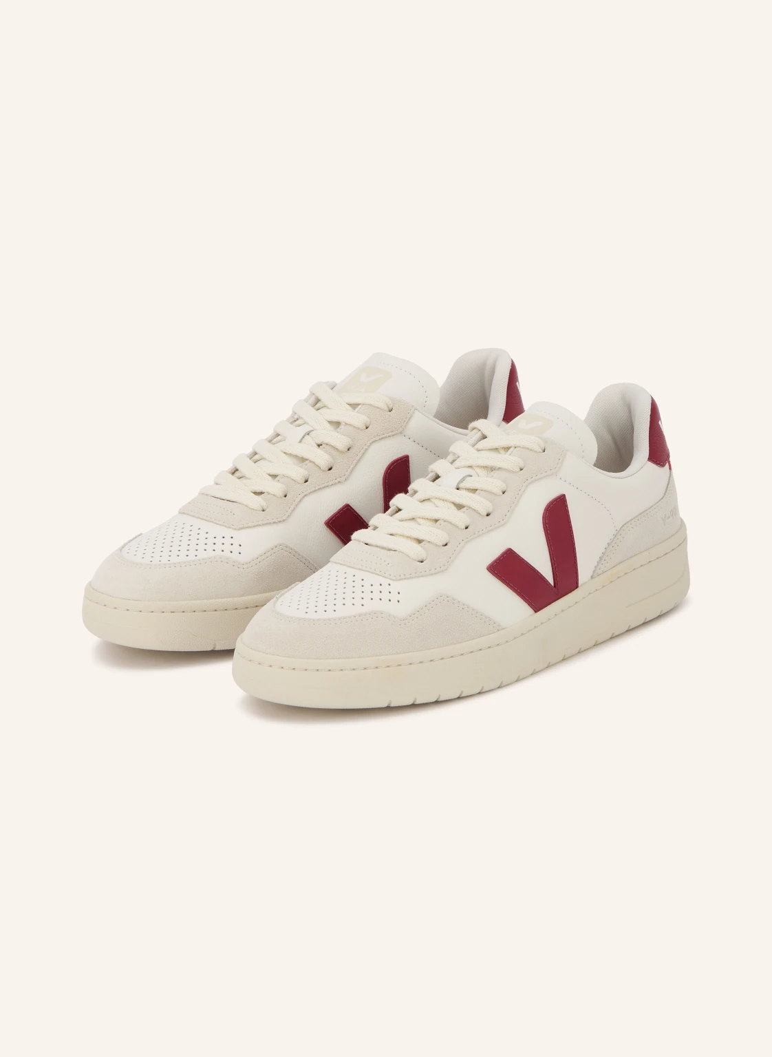 VEJA Sneaker V-90