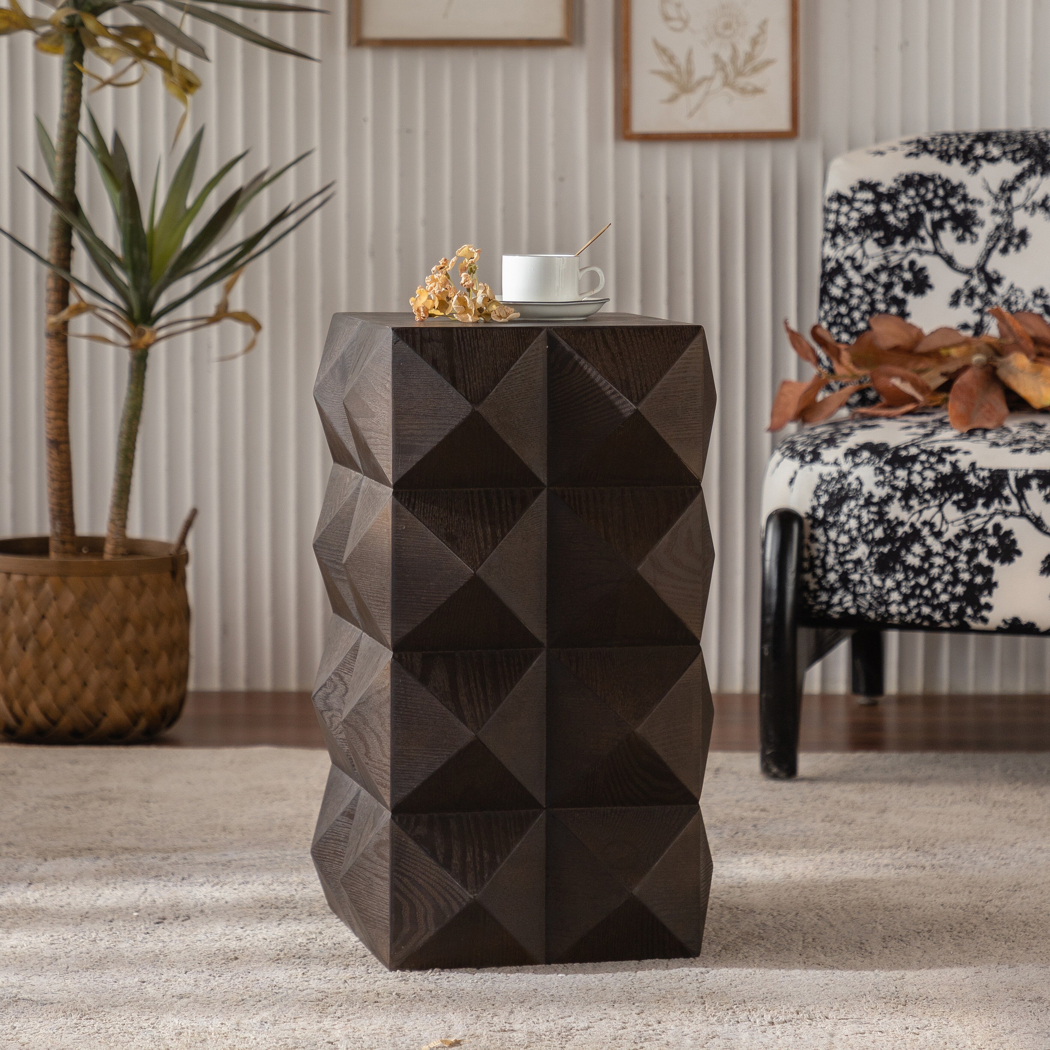 23.62Height Three-dimensional Embossed Pattern Design Retro Side Table Retro Wooden Nightstand