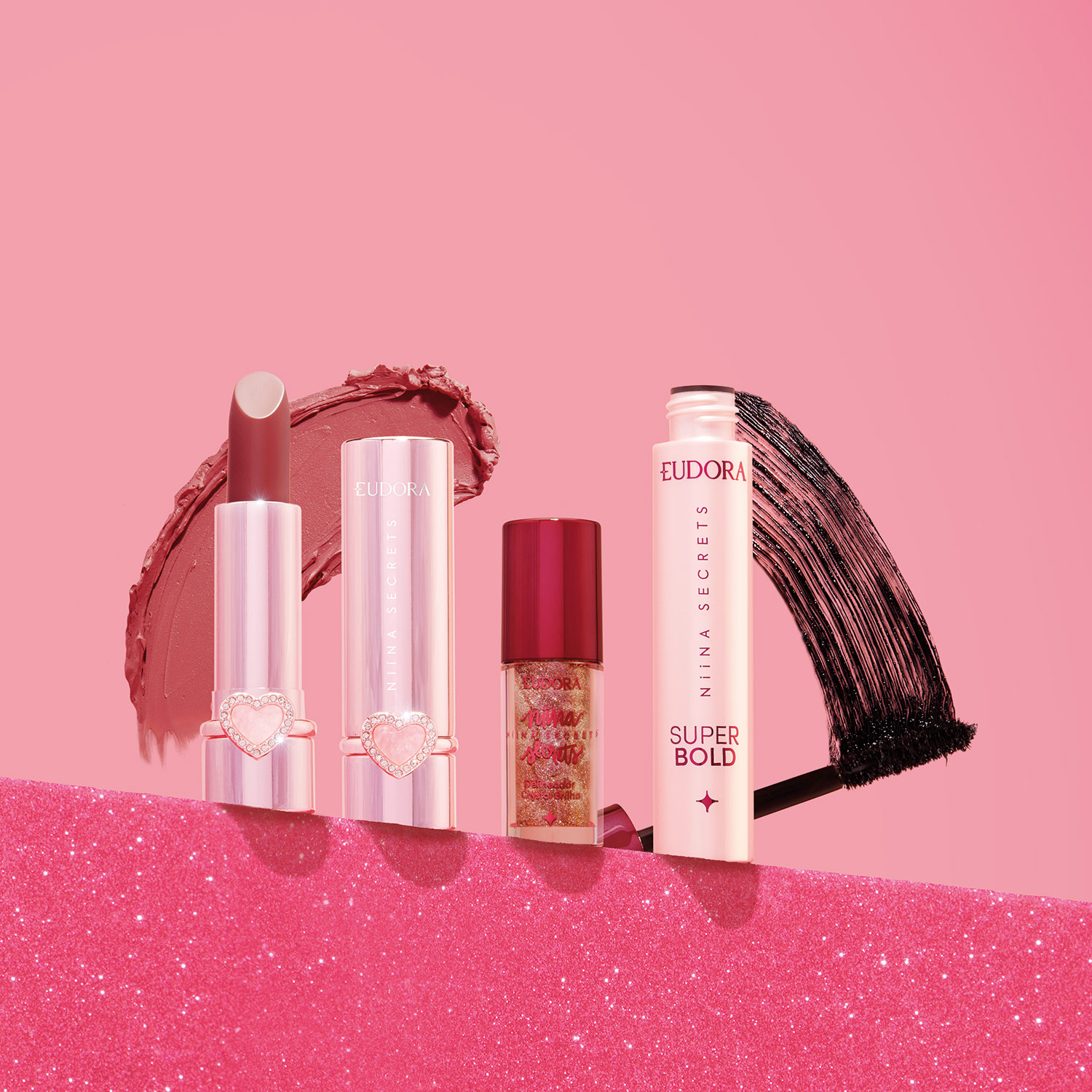 Combo Niina Secrets: Batom Cremoso Love You 3g   Delineador Crystal Brilho 3g   Máscara para Cílios Super Bold 10g