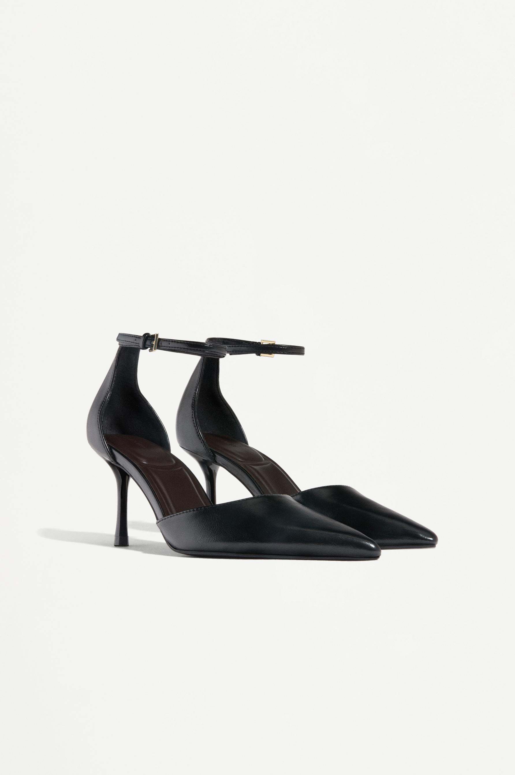 Zapato tacón pulsera