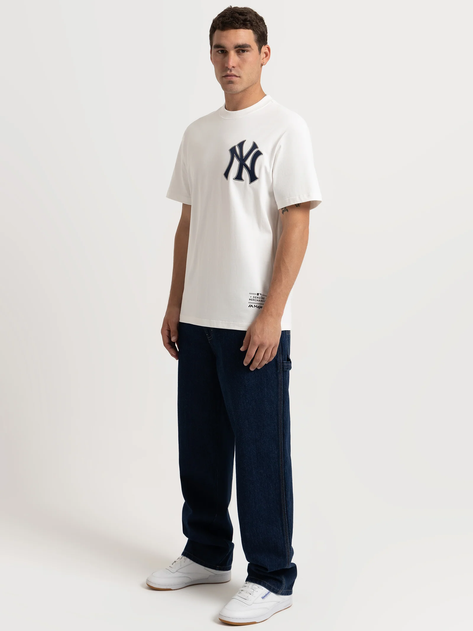 NY Yankees Team Crest T-Shirt