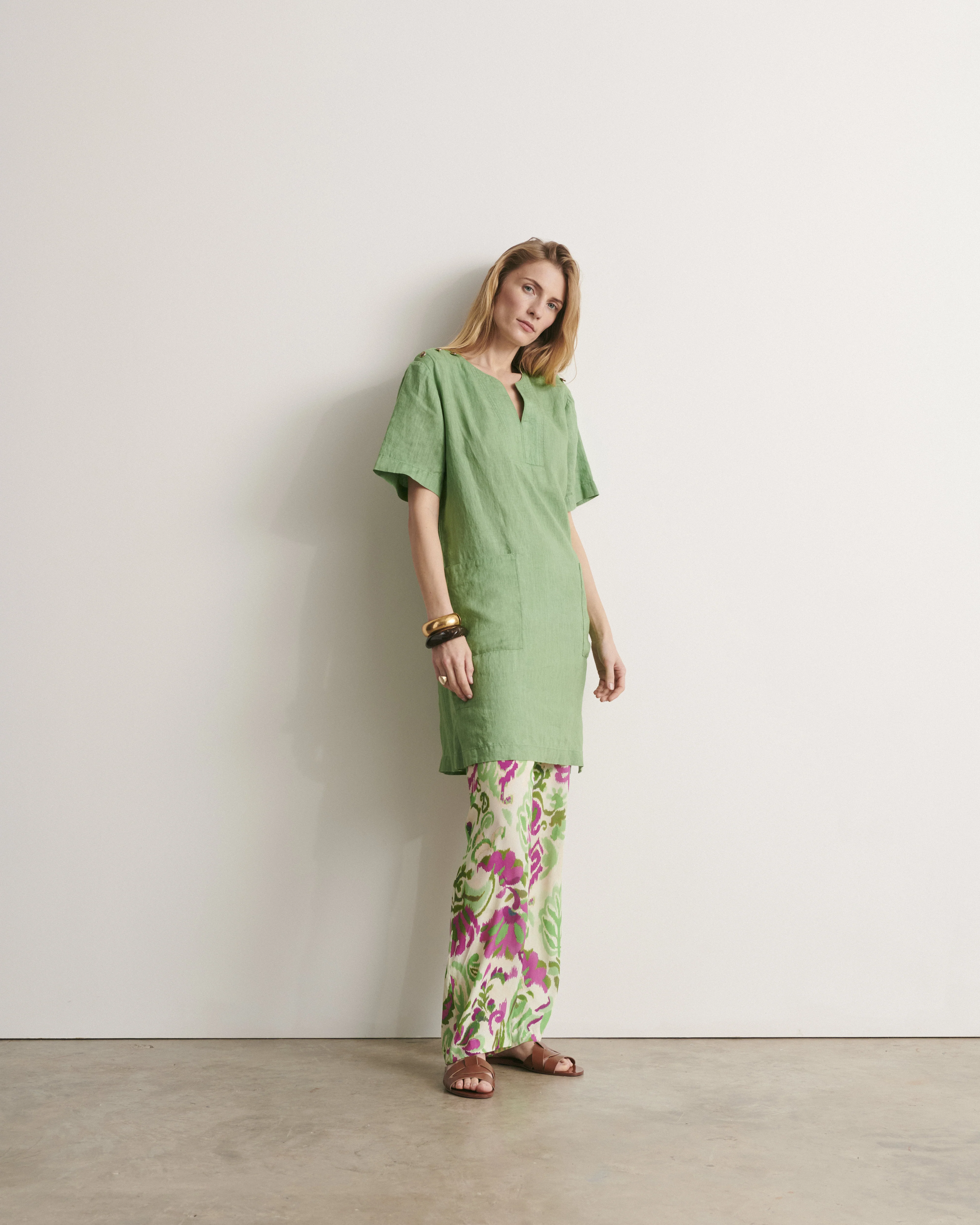 Robe droite encolure V ROSIER/11115/186