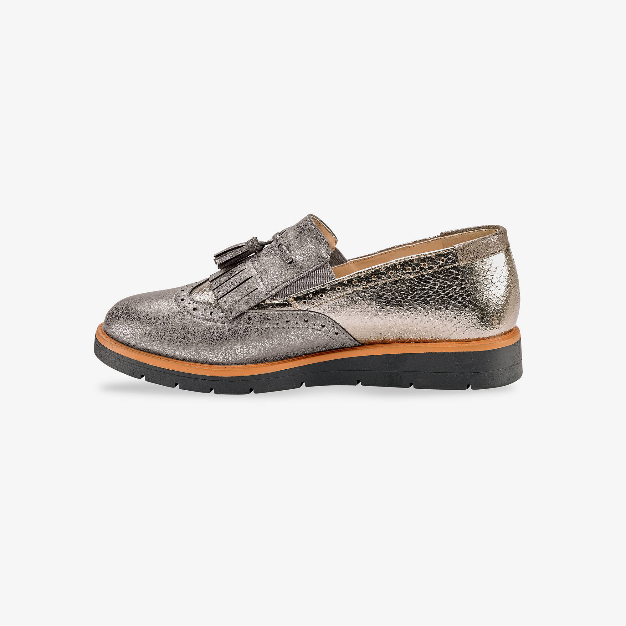 Mocassins compensés à franges et pompons