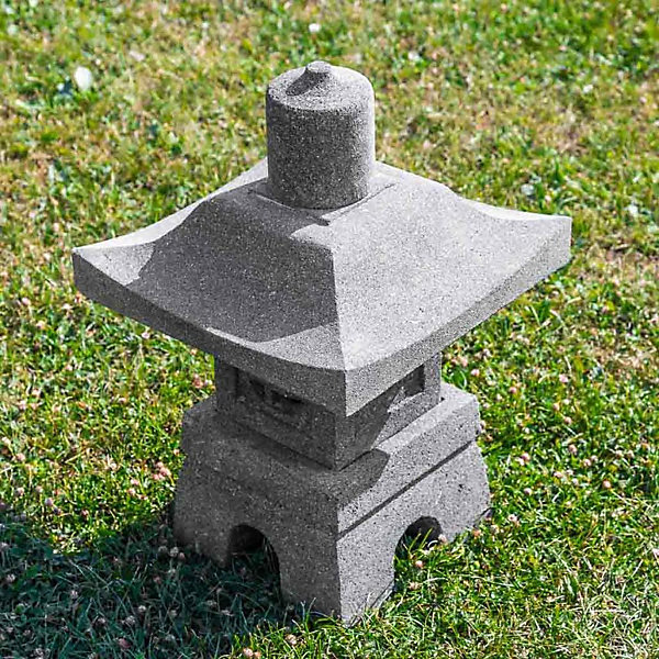 Lanterne de jardin japonais en pierre de lave 55cm