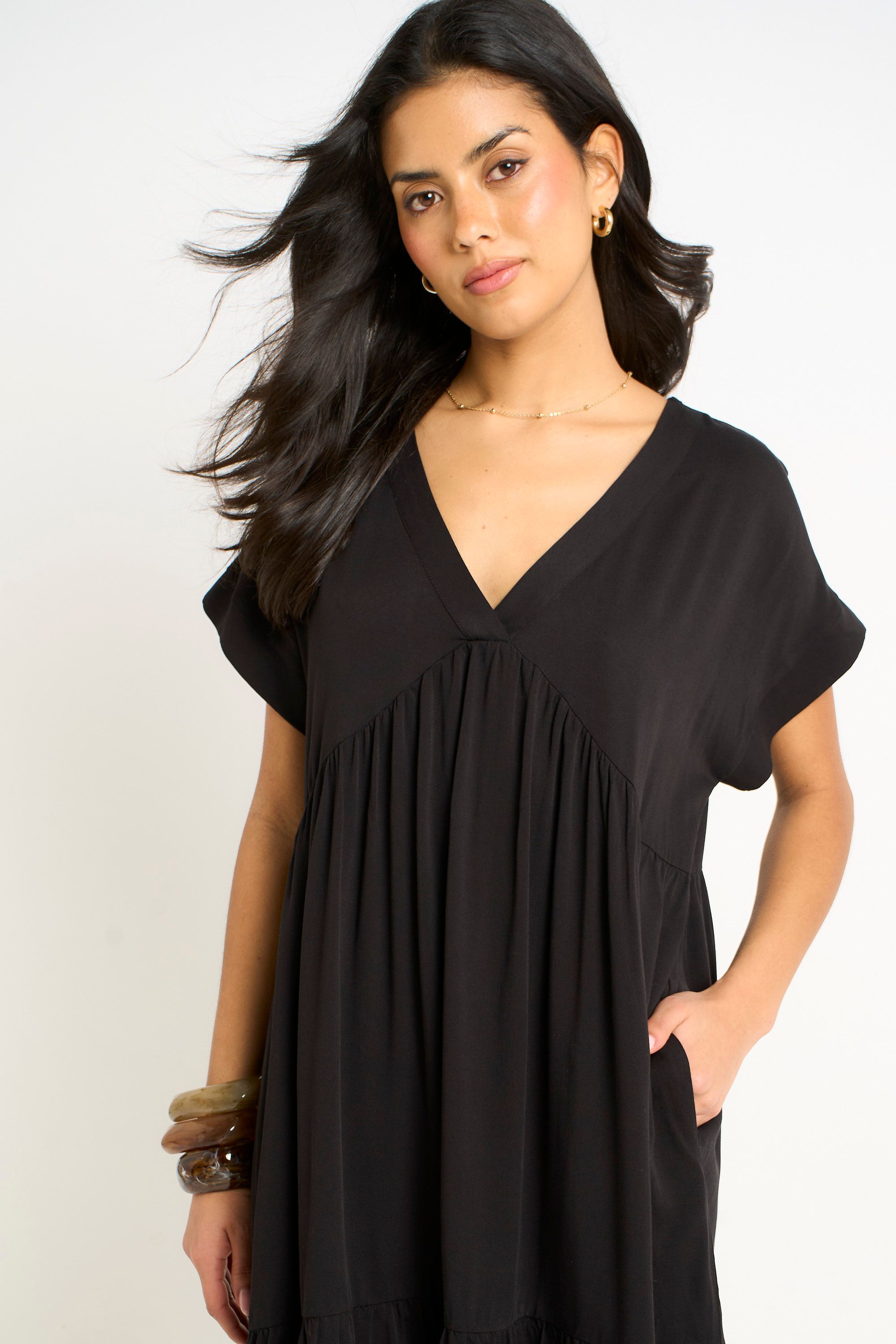 Gini London Black V Neck Tiered Mini Smock Dress