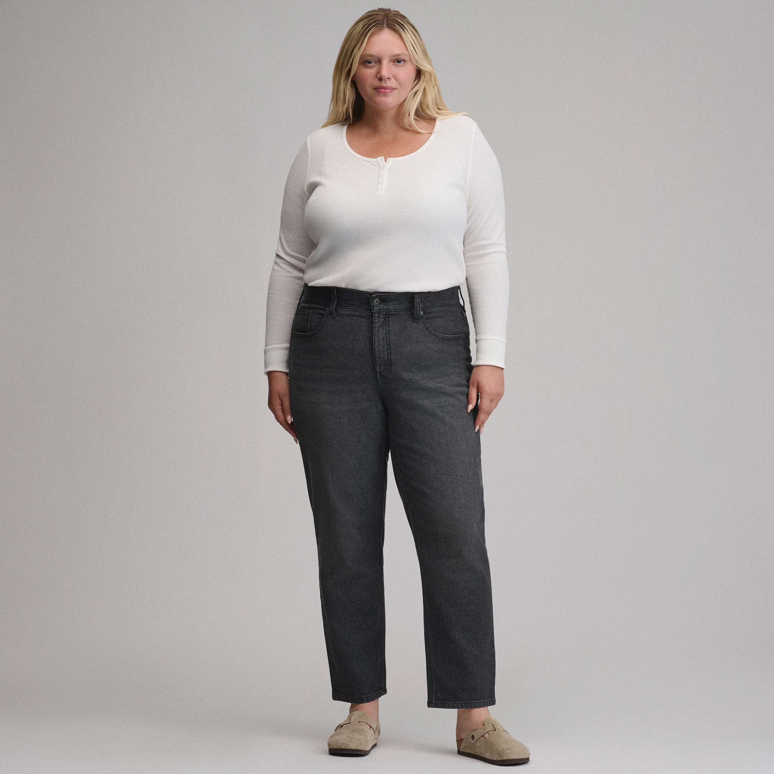 Women's Iconic Perfect Straight Jean