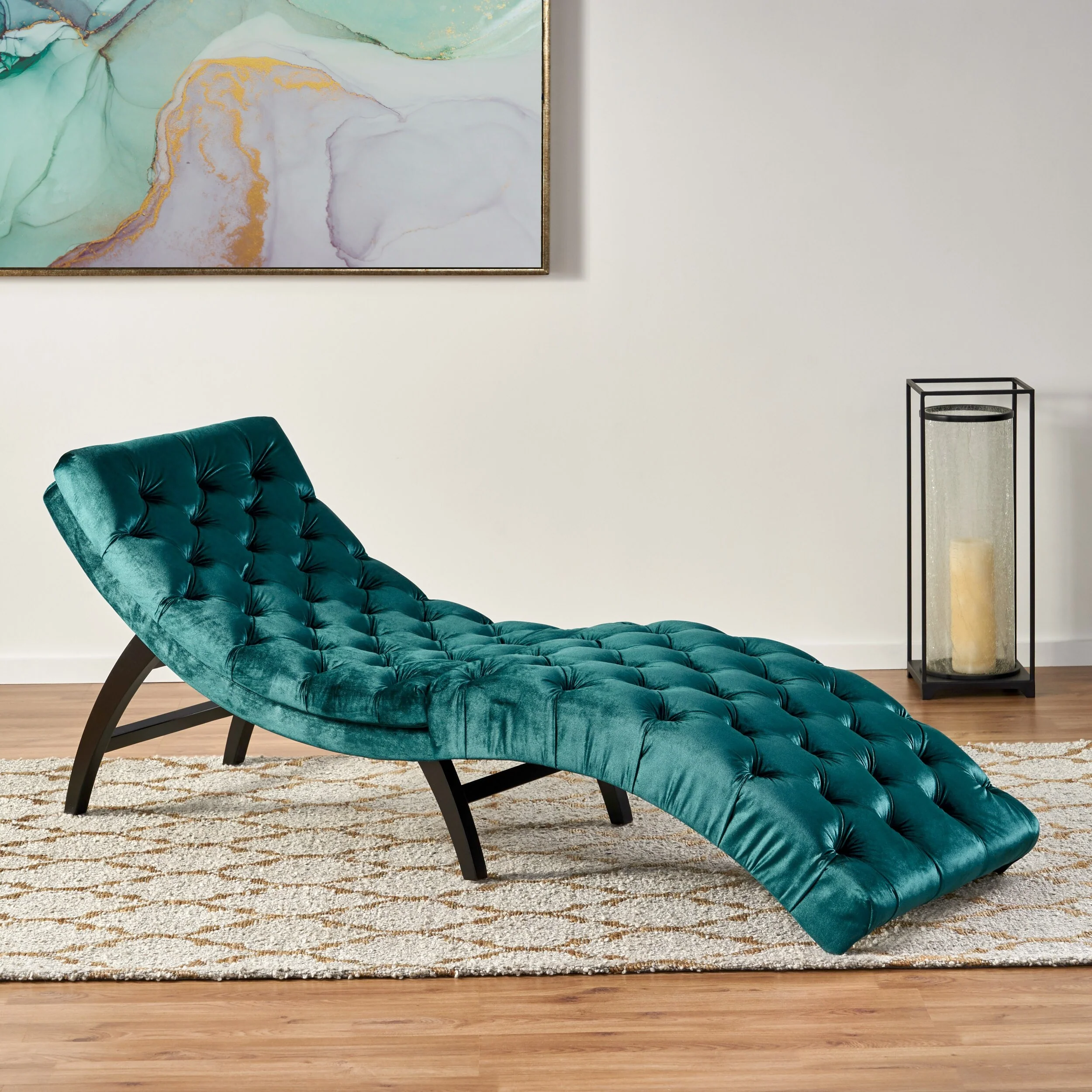 Roomfitters Tufted Velvet Chaise Lounge, Modern Recliner with Arched Back and Wooden Legs