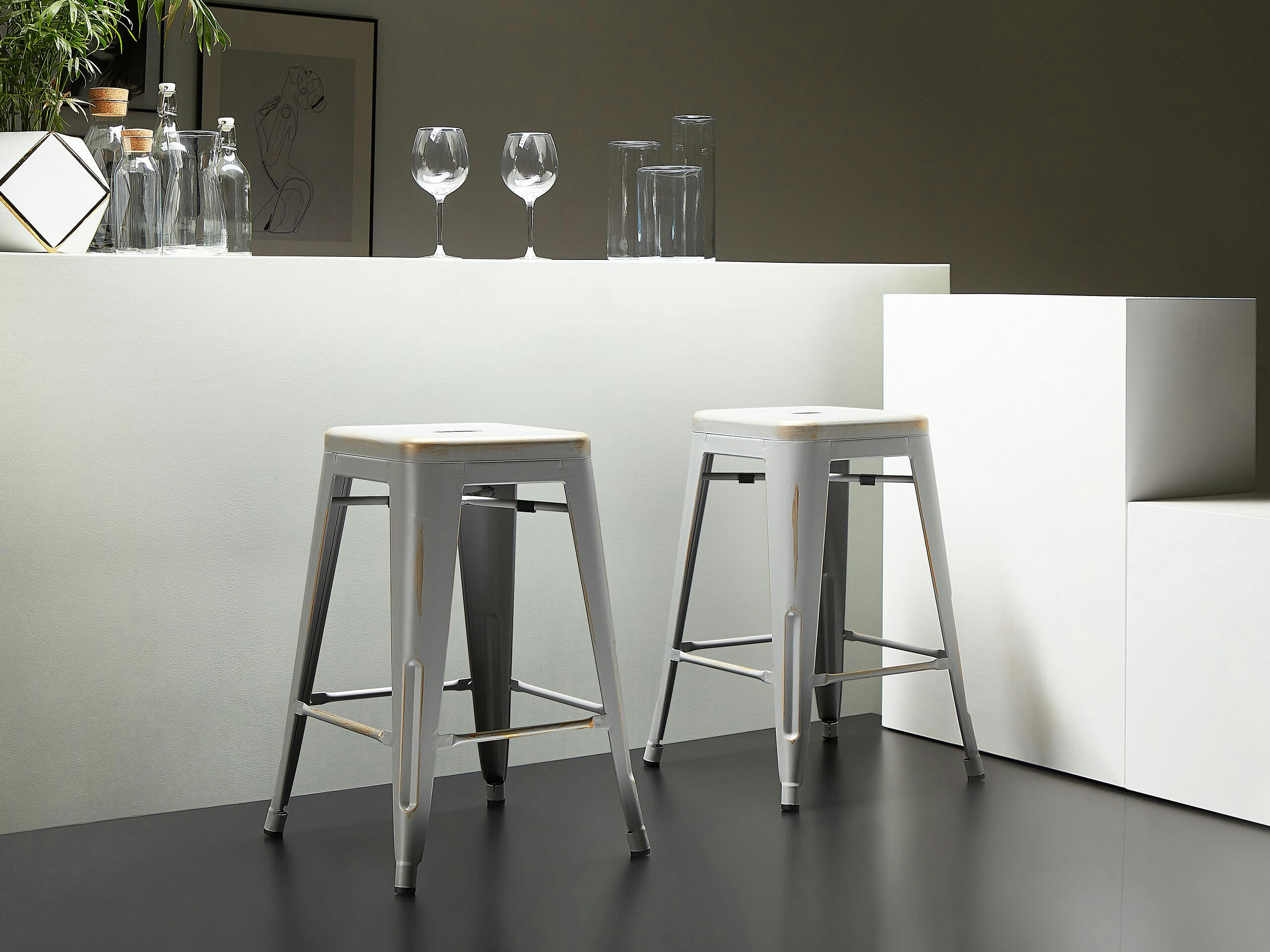 CABRILLO - Lot de 2 tabourets de bar argentés et dorés de 60 cm