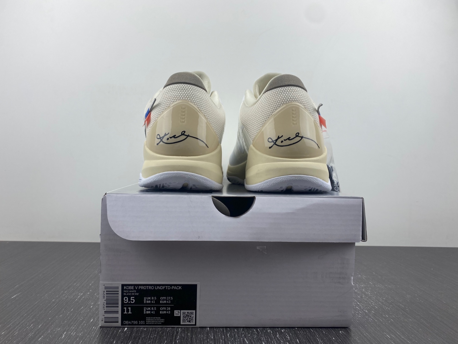 Off-White x Nike Kobe 5 Protro Custom White