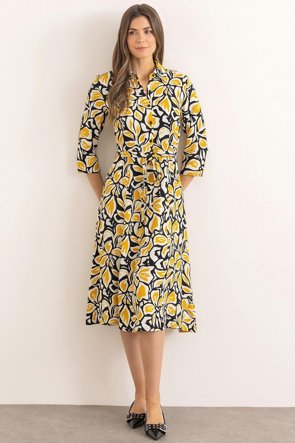 Klass. Floral Print Tie Waist Dress