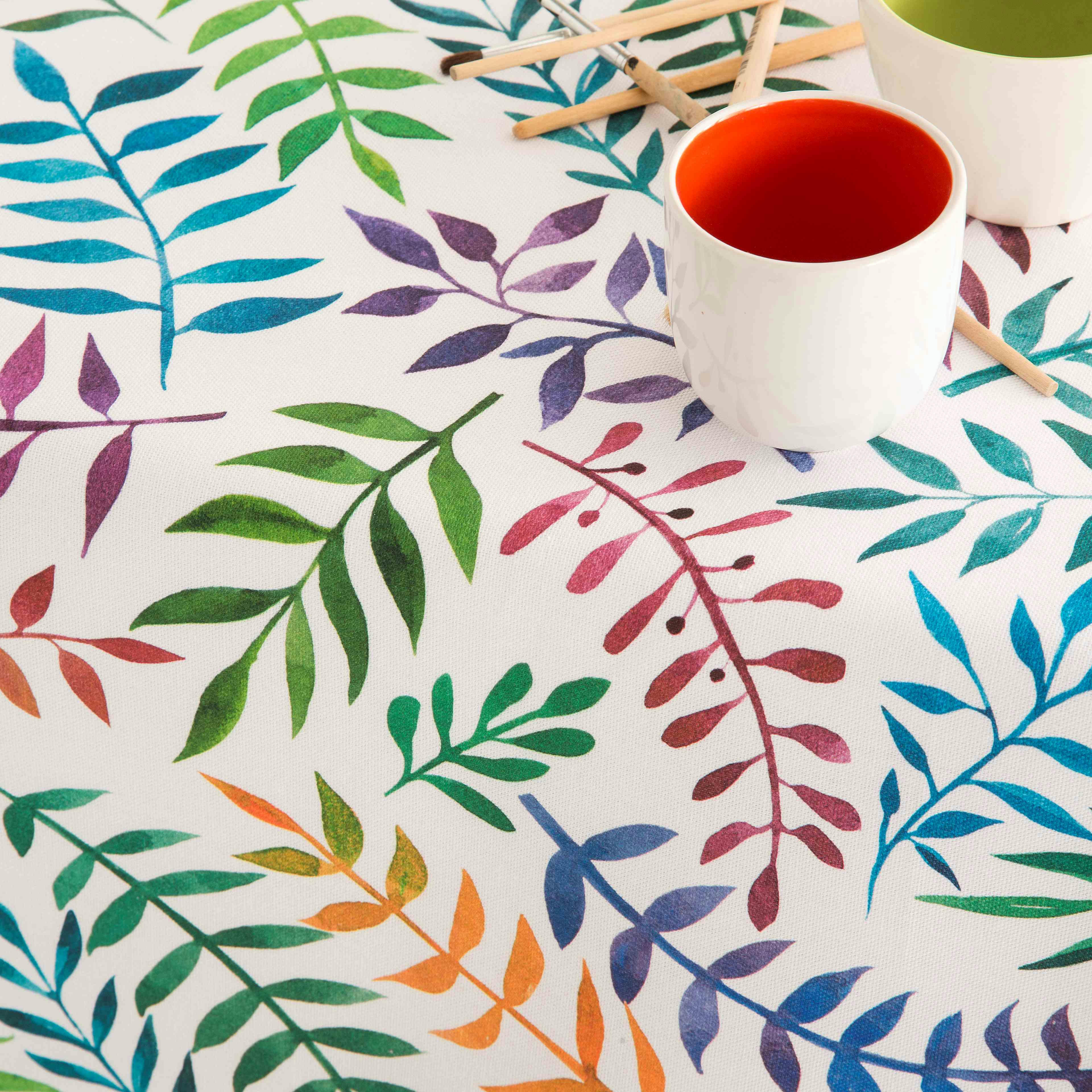 VALERIA - Nappe imprimée blanc avec traitement anti-taches en coton 140x240 cm