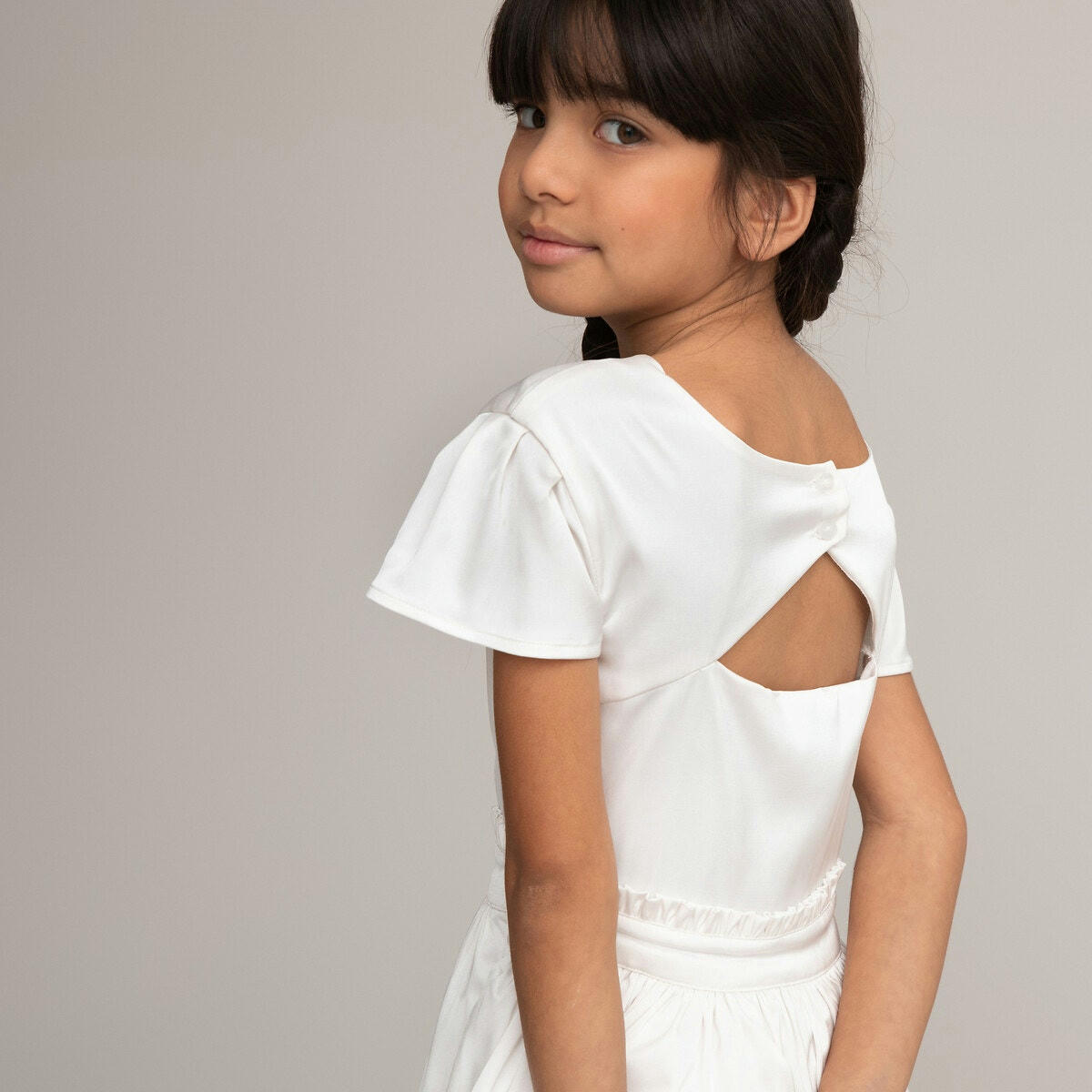 Robe longue de cérémonie, manches courtes
