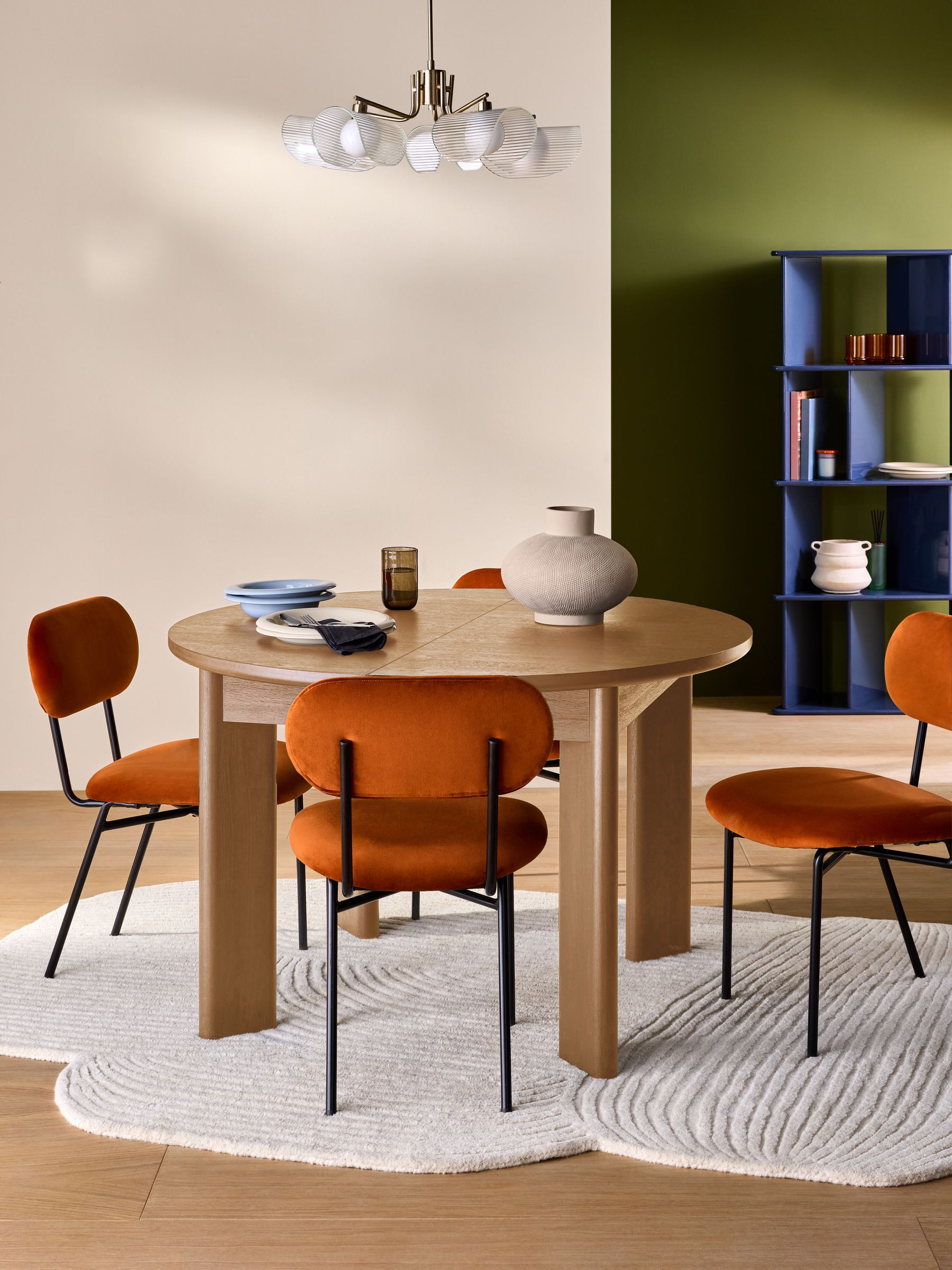 Zeke 4 to 6 Seater Extending Rectangular Seater Dining Table in Oak Effect