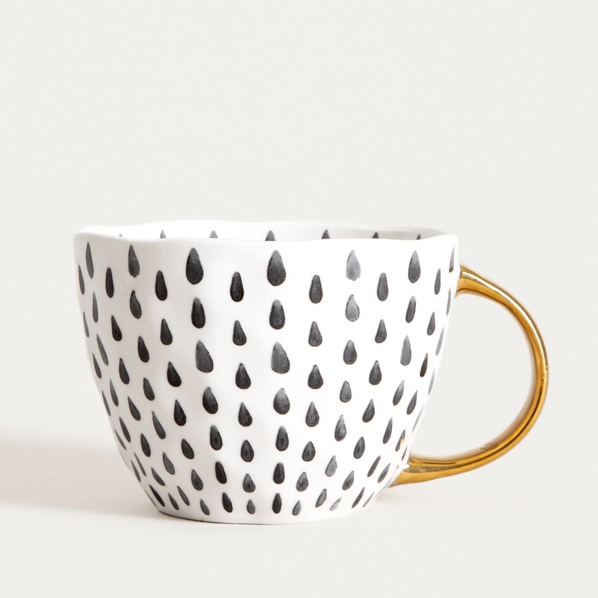 Kubek SIDI w czarne łezki ze złotym uchem 0,48 l