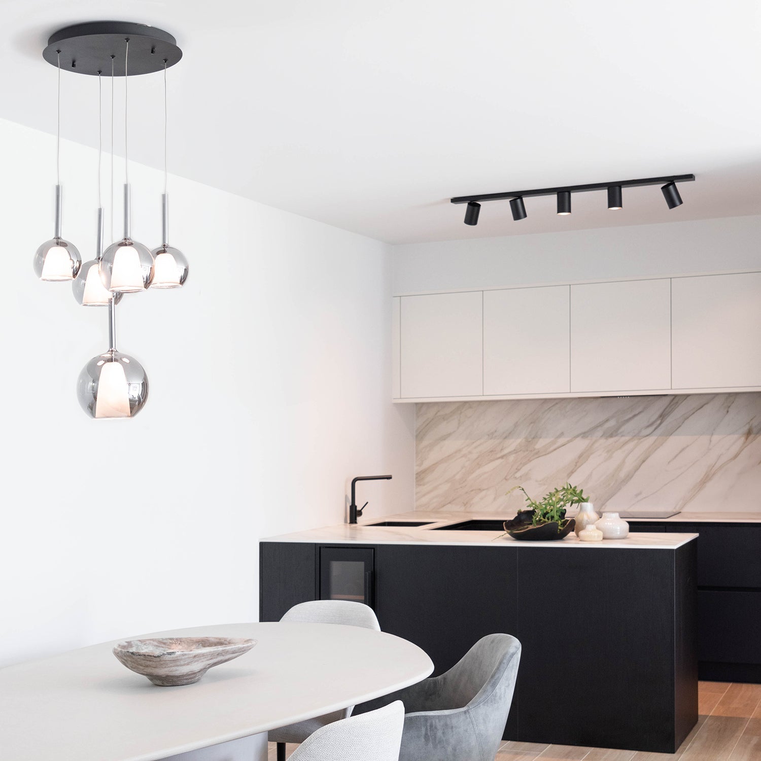 Atmooz Plafondlamp Nuo 5 - Zwart Goud Metaal - Opbouw Plafondspot