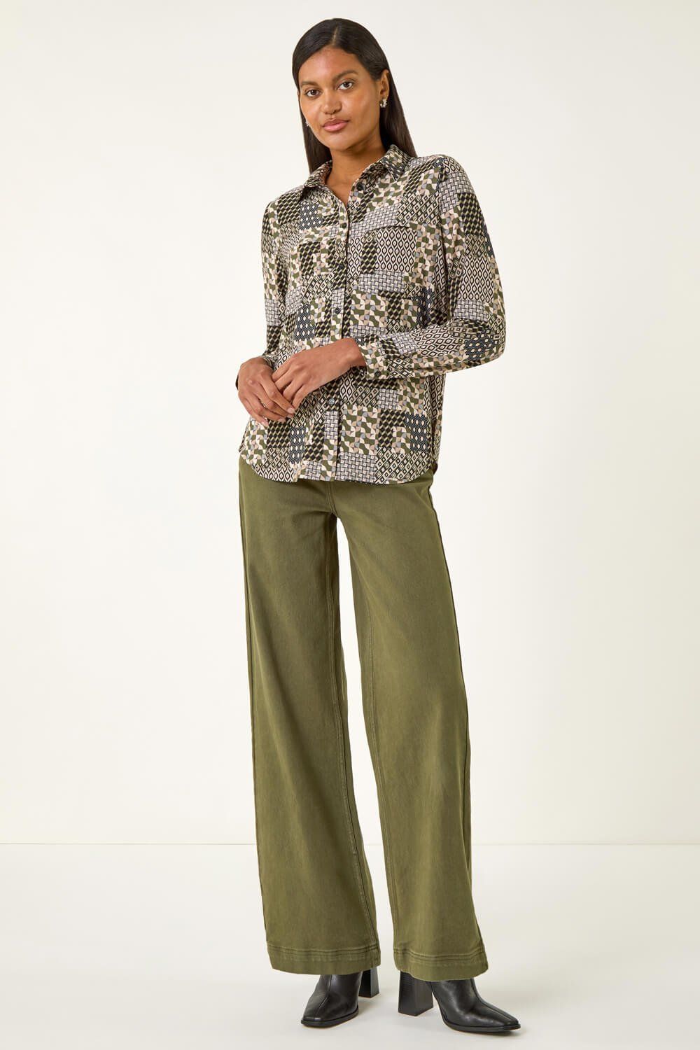 Roman Patchwork Print Stretch Top