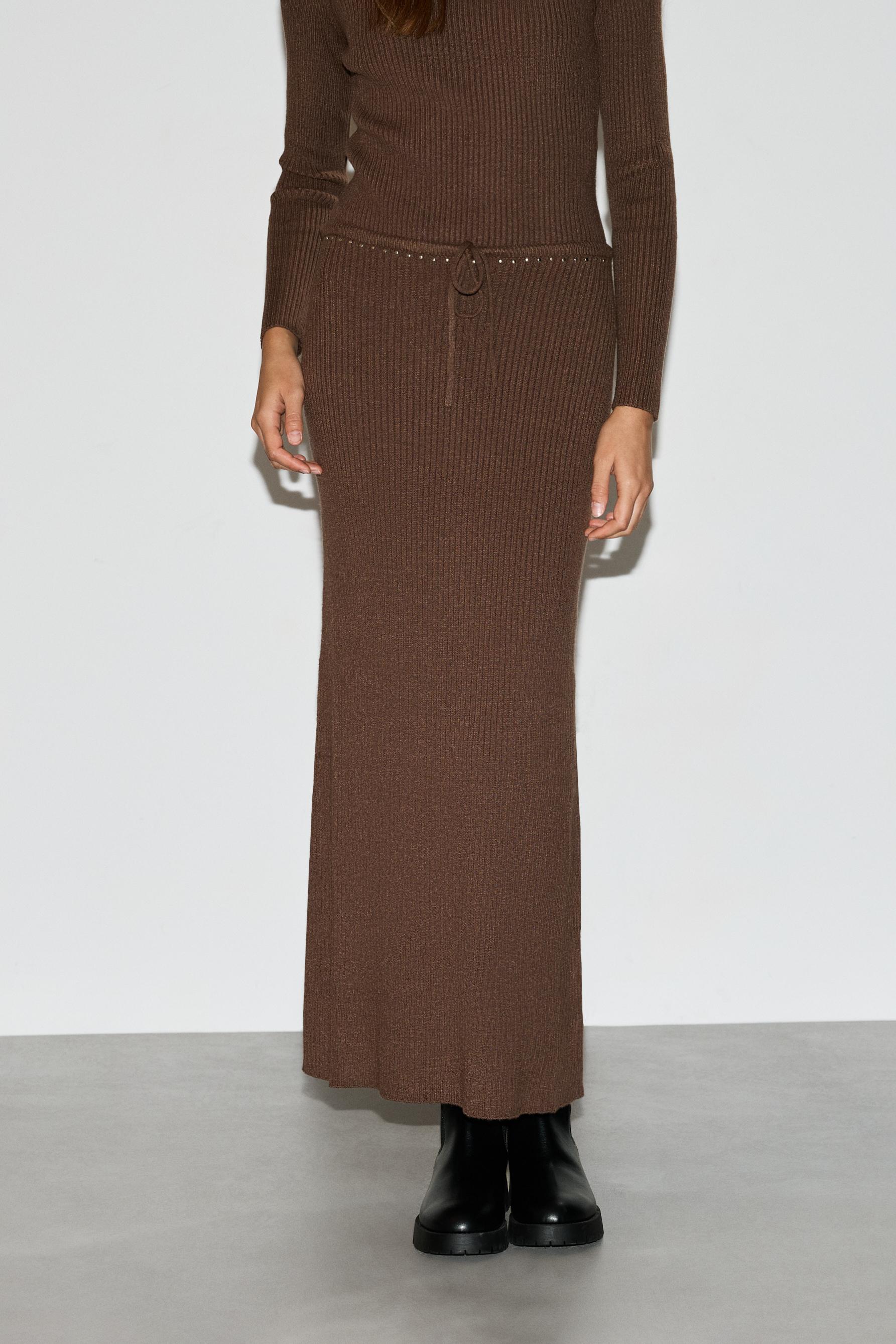 Falda midi canalé