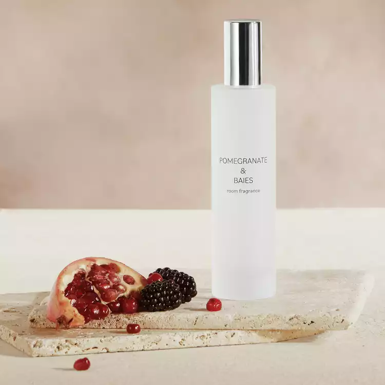 Habitat 100ml Room Spray - Pomegranate & Baies