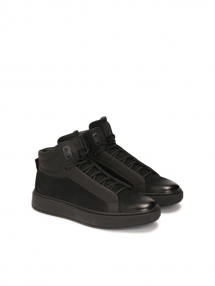 Black men's sneakers with high upper