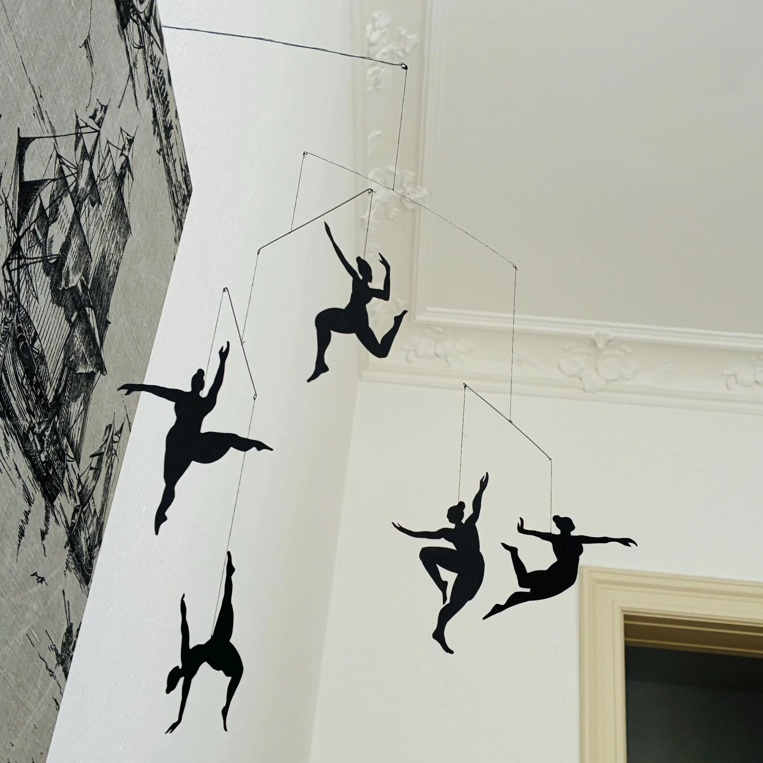 Mobile with dancing women, kinetic room decoration, art object, light and shadow play, window decoration, movable figure display, room sculpture
