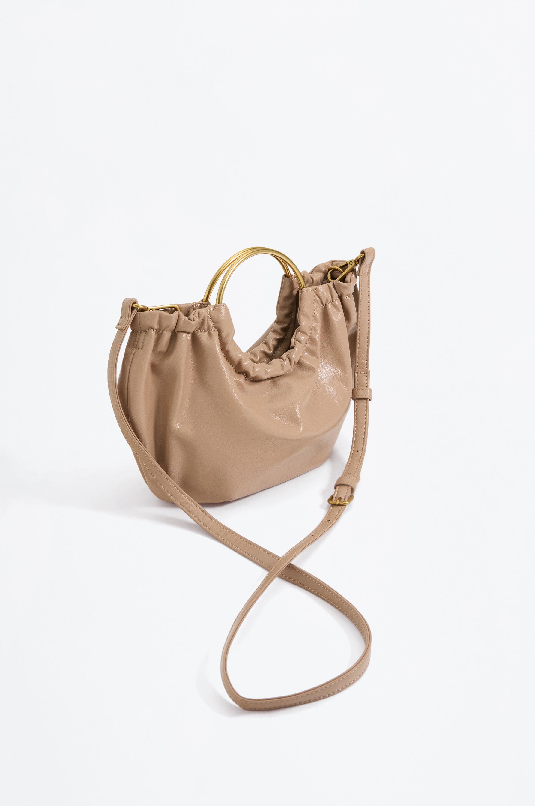 Bolso bandolera asa metálica